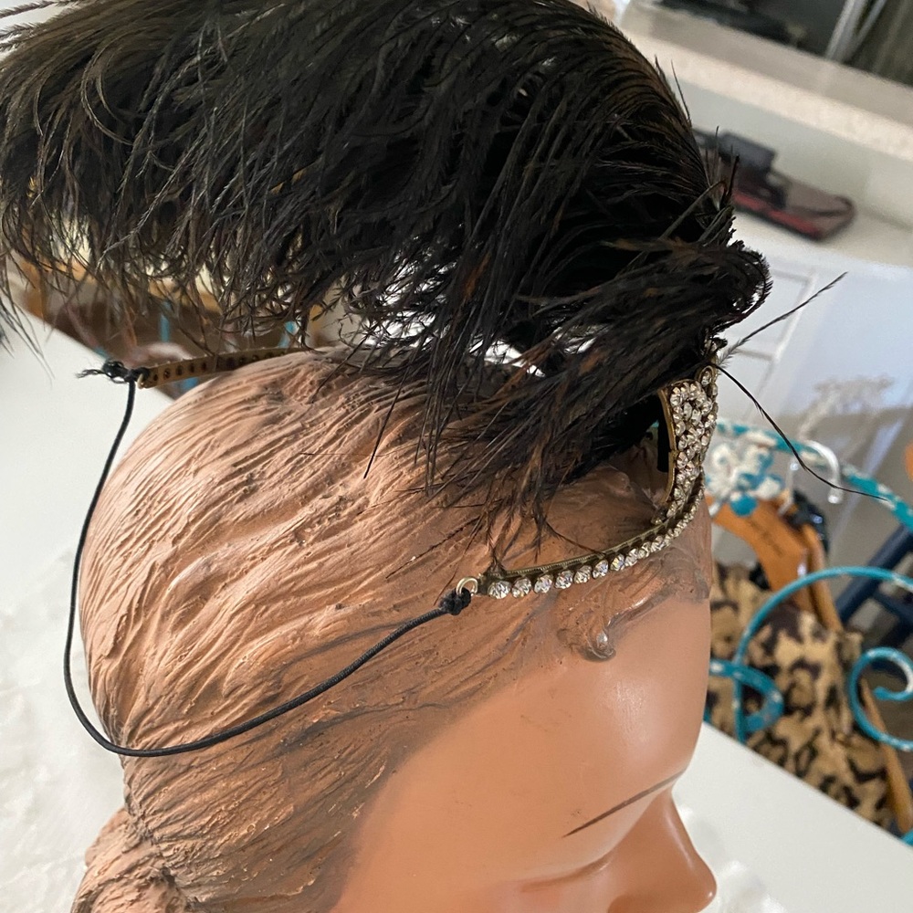 Vintage Flapper Rhinestone Feather Head Piece. - Picture 4 of 5